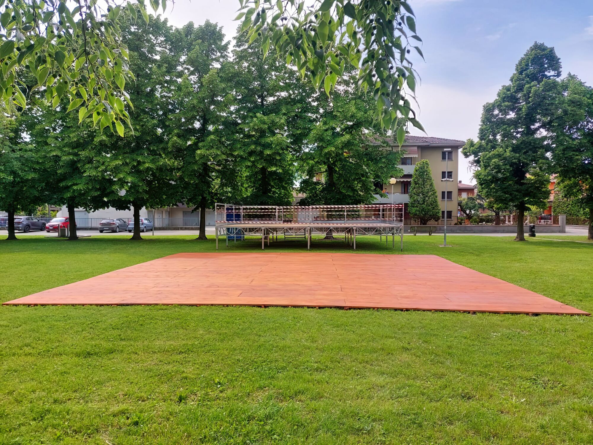 Esempio di capannone modulare per eventi